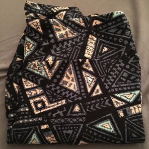 Lularoe leggings (t&c)